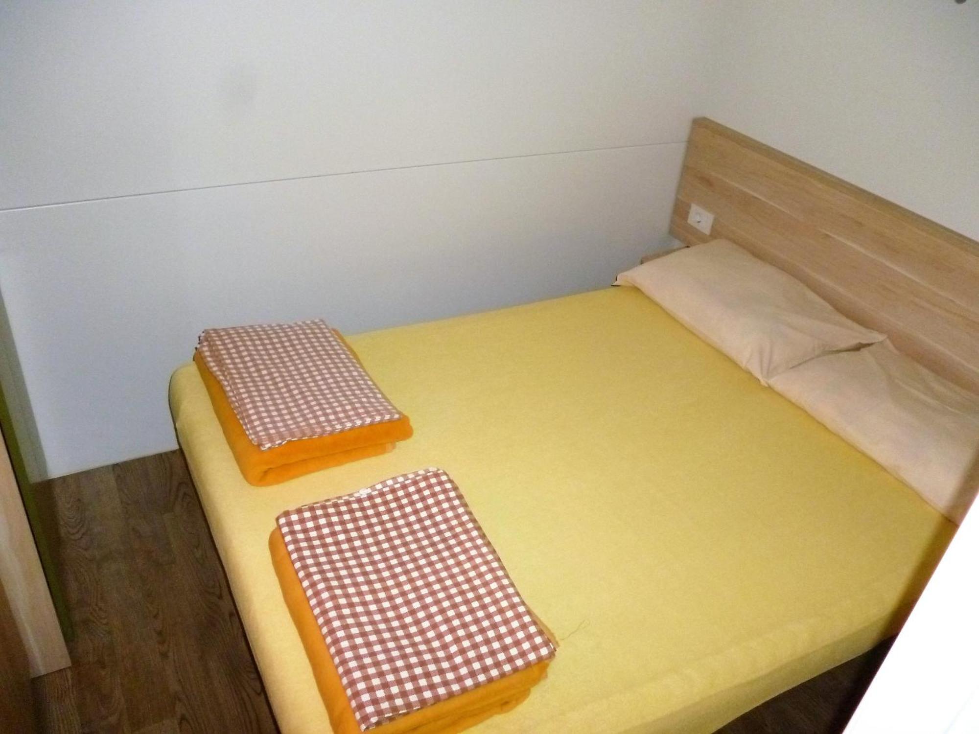 Campsite Pisak - Mobile Homes By The Sea Seline Kamer foto
