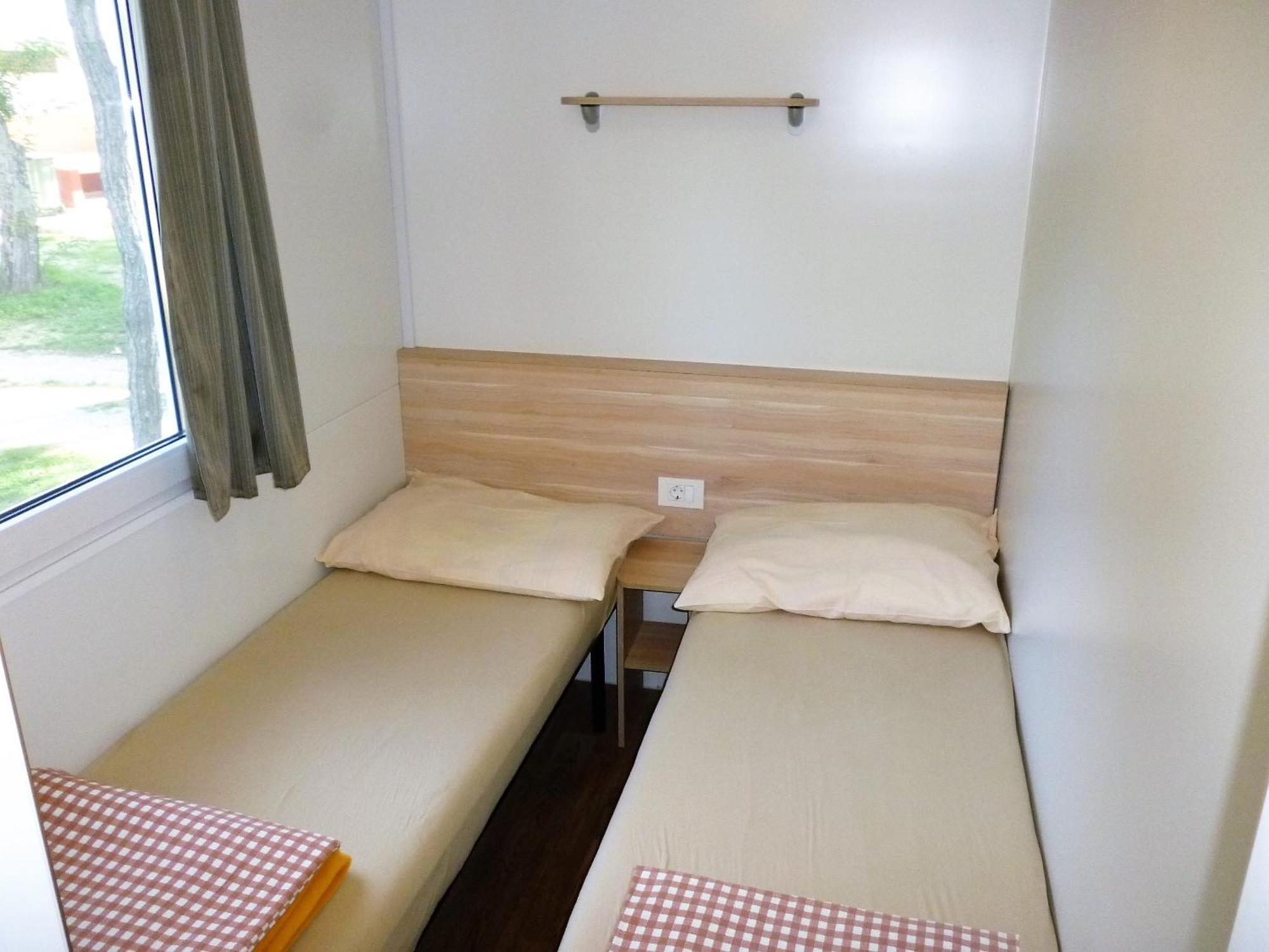 Campsite Pisak - Mobile Homes By The Sea Seline Kamer foto