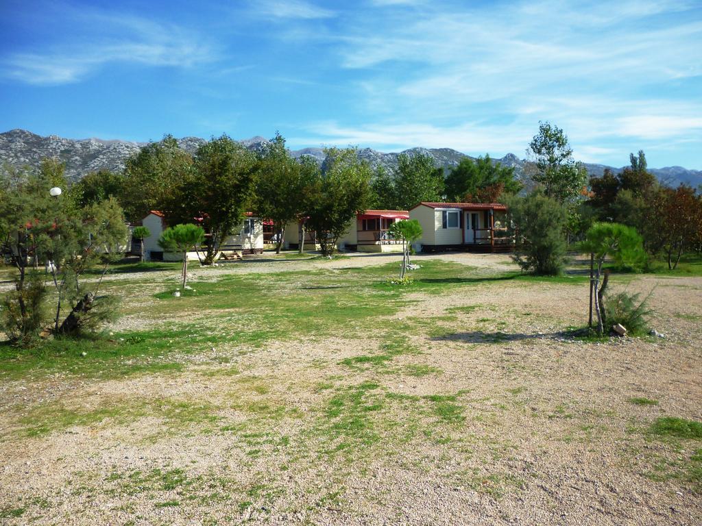 Campsite Pisak - Mobile Homes By The Sea Seline Buitenkant foto
